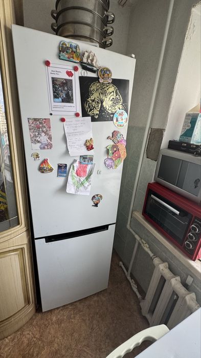 Продам холодильник в отличном состояние