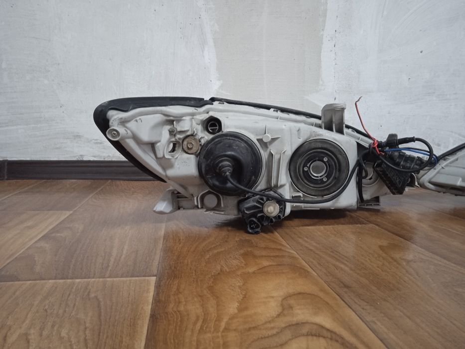 Фары Тойота Камри 35