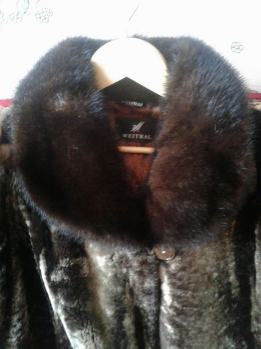 Срочно!!! Шуба мутон 56-58 раз.