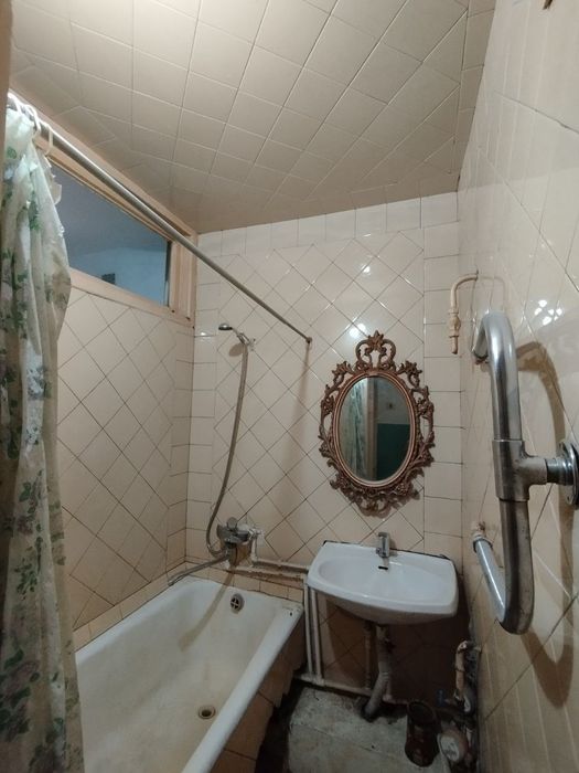 Продается Четырехкомнатная квартира Транспорт Институт