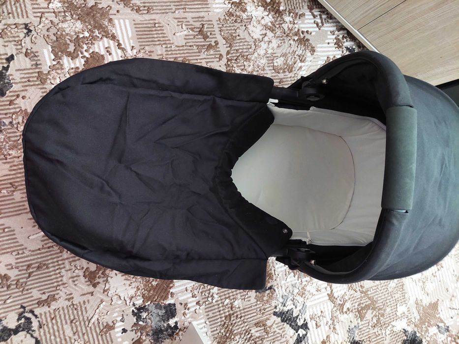 Бебешка количка Cybex Talos S Lux с черно шаси