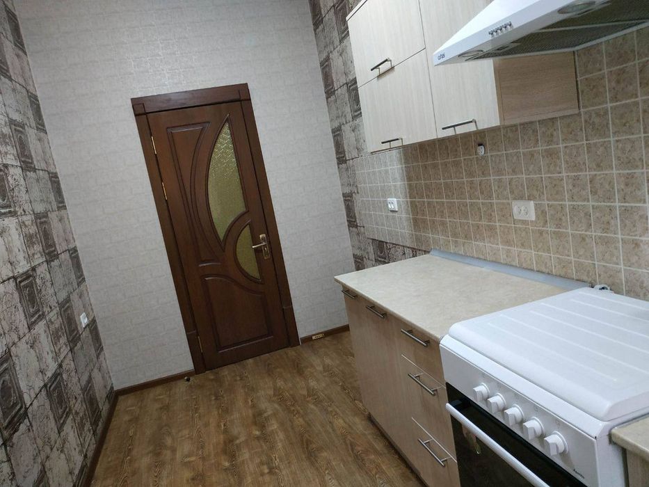 Тенге банк олдида Янги курилган Дом