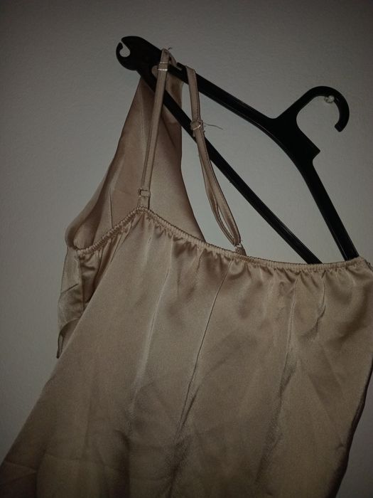 Rochie bej/crem din satin