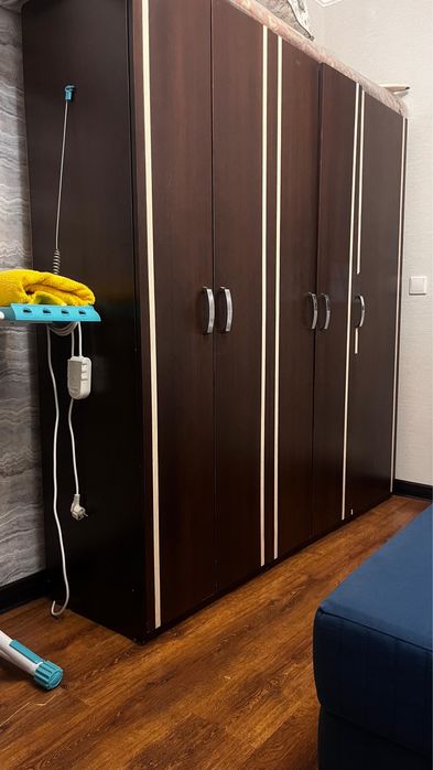 Продам шкаф купе