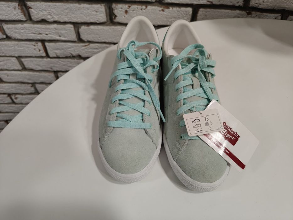 Дамски сникърси, чисто нови