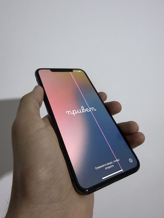 Продаётся iPhone XS Max