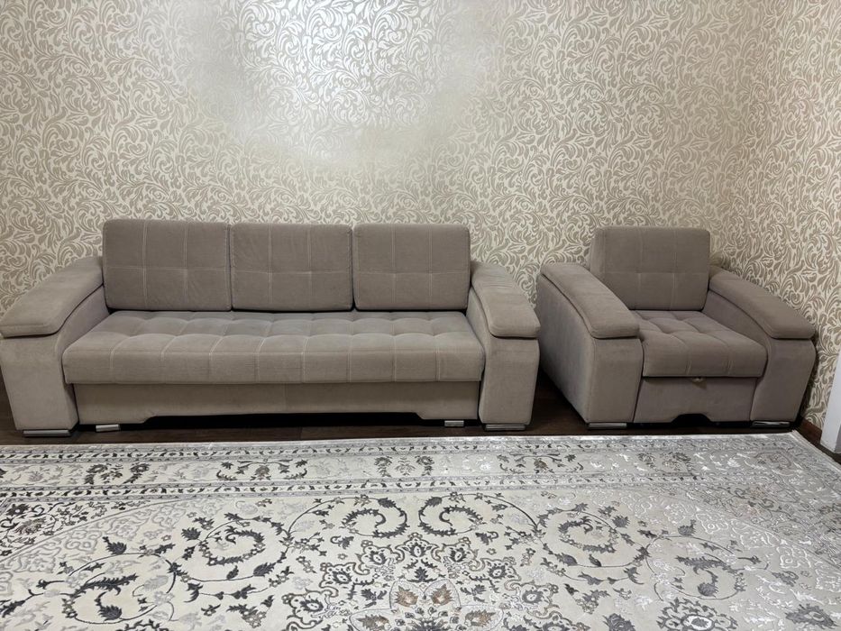 Диван и кресло раскладывается