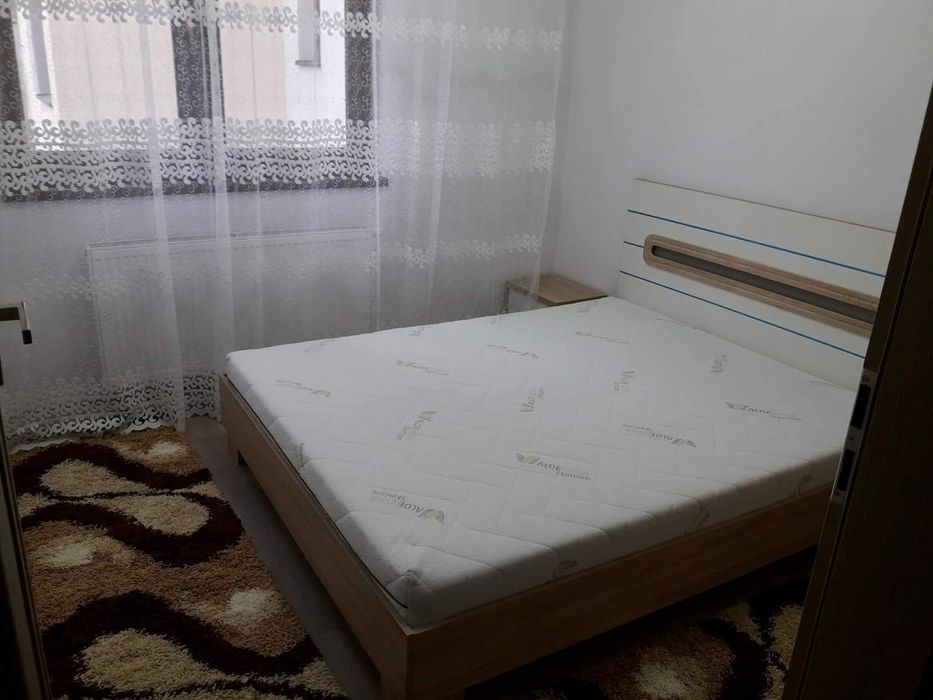 Închiriez apartament 2 camere – ultracentral, Roman Ciorogariu, lângă pietonală