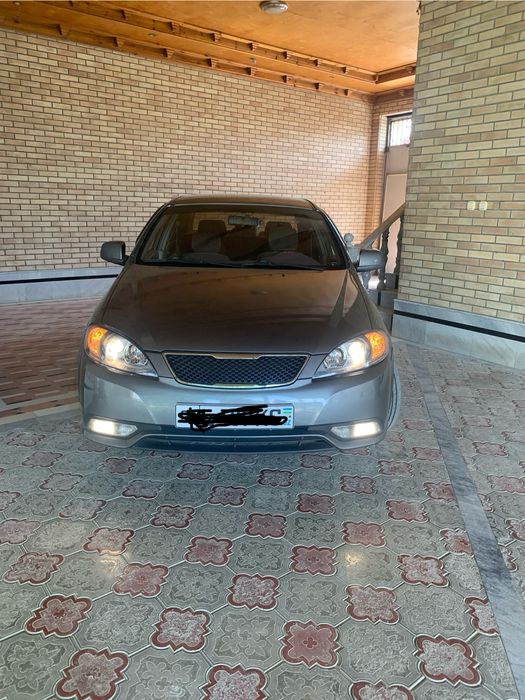 Срочно жентра Автомат сотилади