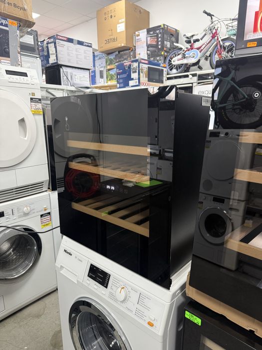 Нова!! Хладилна витрина FRILEC