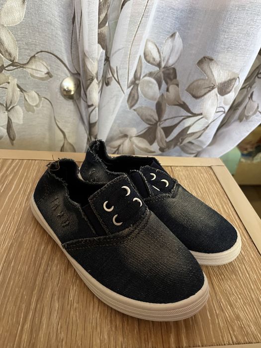 детская обувь на девочек и мальчиков