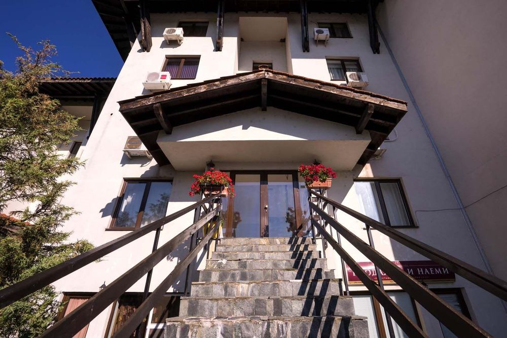 Продава се Двустаен апартамент в София, Симеоново - 70 кв.м за 3415 €/кв.м - Снимка #13