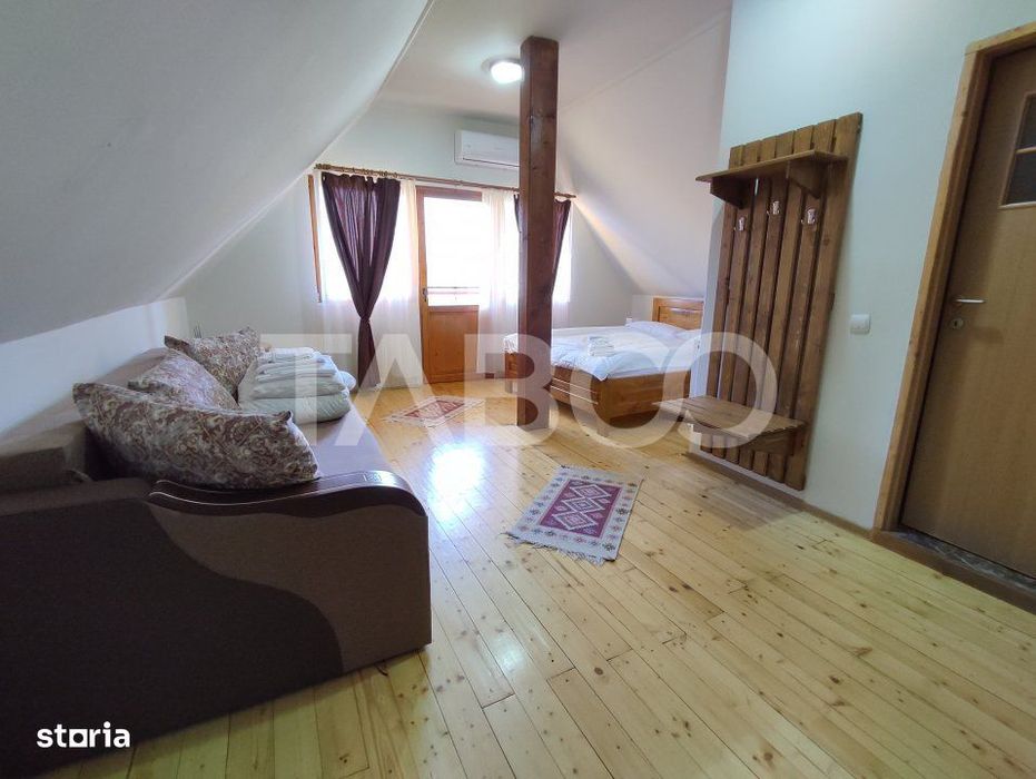 EXCLUSIVITATE - Casa 9 camere 615 mpu 9 bai 3600 mp teren in Fantanele