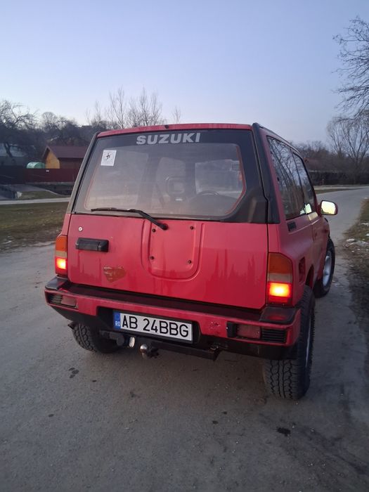 Vând suzuki vitara 1.6 8v