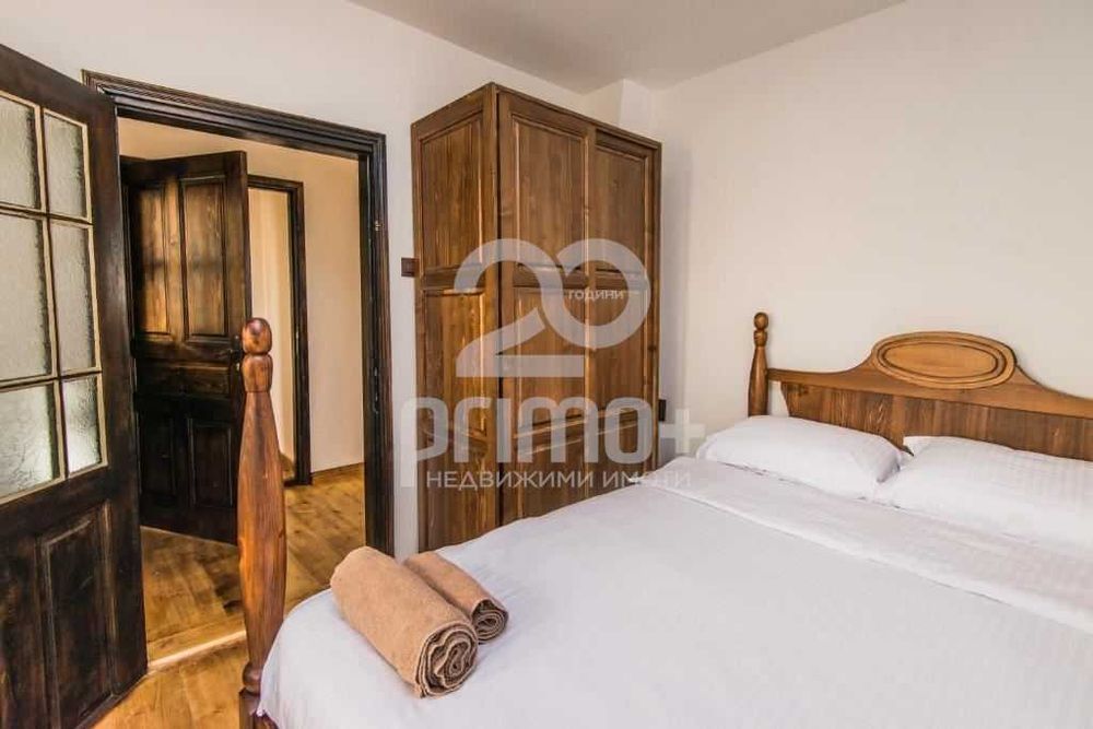 Къща с разработен бизнес