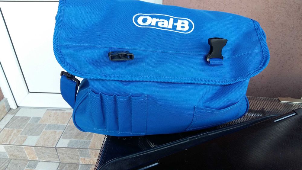 Geanta noua frumoasa