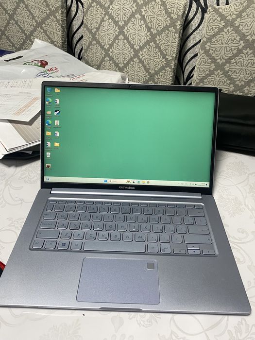 Asus vivobook наутбук