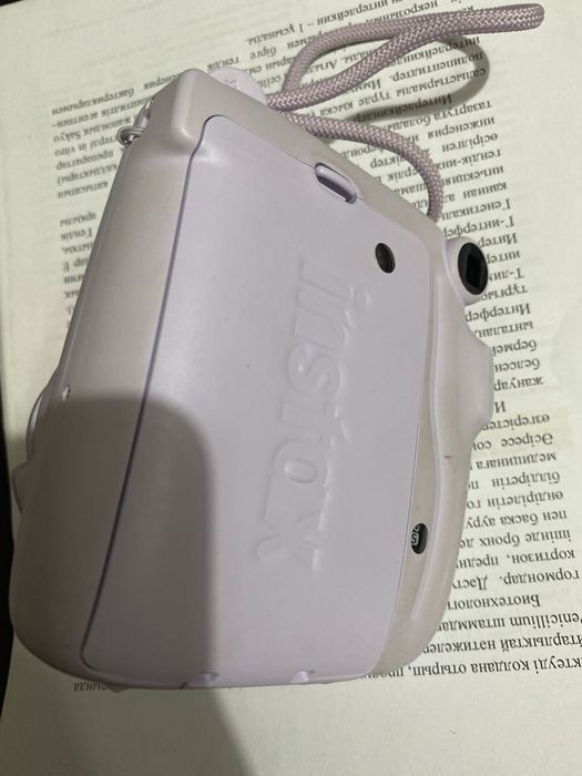 Instax mini 11 Продам срочно