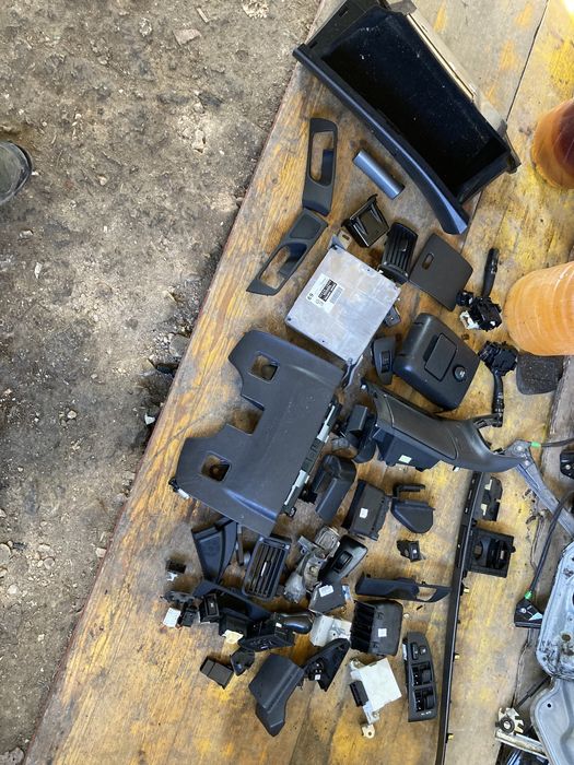 Интериор от Toyota Avensis T25 2003- 2009г