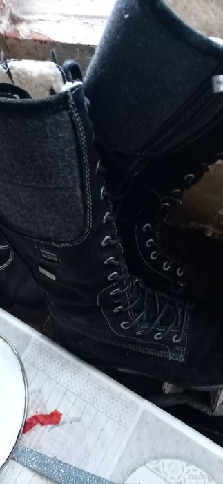 Дамски ботуши и боти много запазени