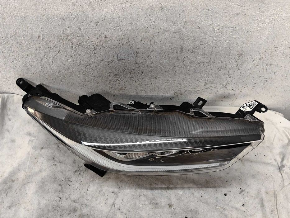 Оригинален фар Тойота Ярис  Toyota Yaris Full Led
