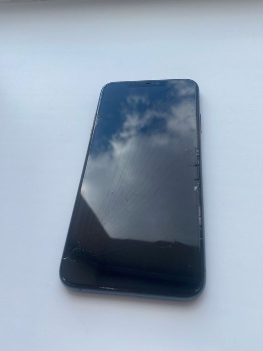 Продам iphone 11 pro max 256gb