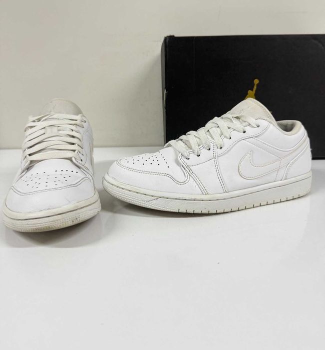 Nike Air Jordan 1 Low Triple White