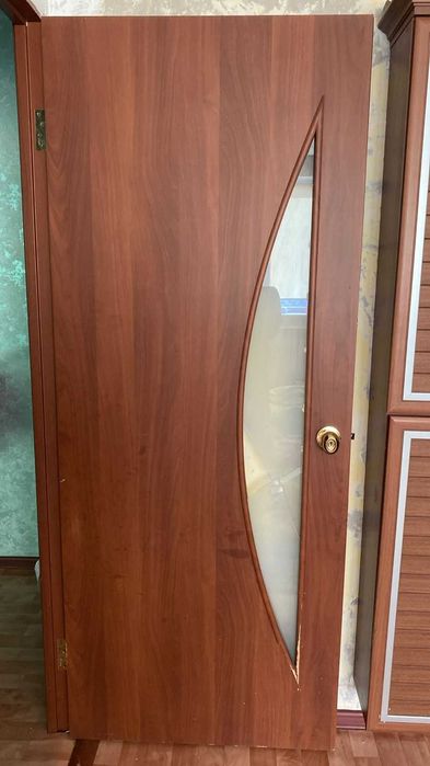 Есіктер сатылады.