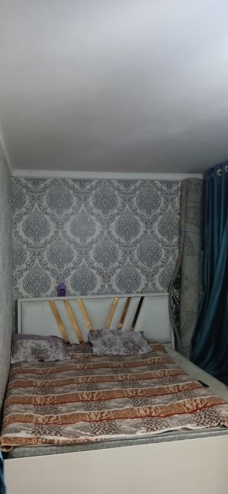 Chirchiq srochna 2xon + 3 xona uy 2mikrayon