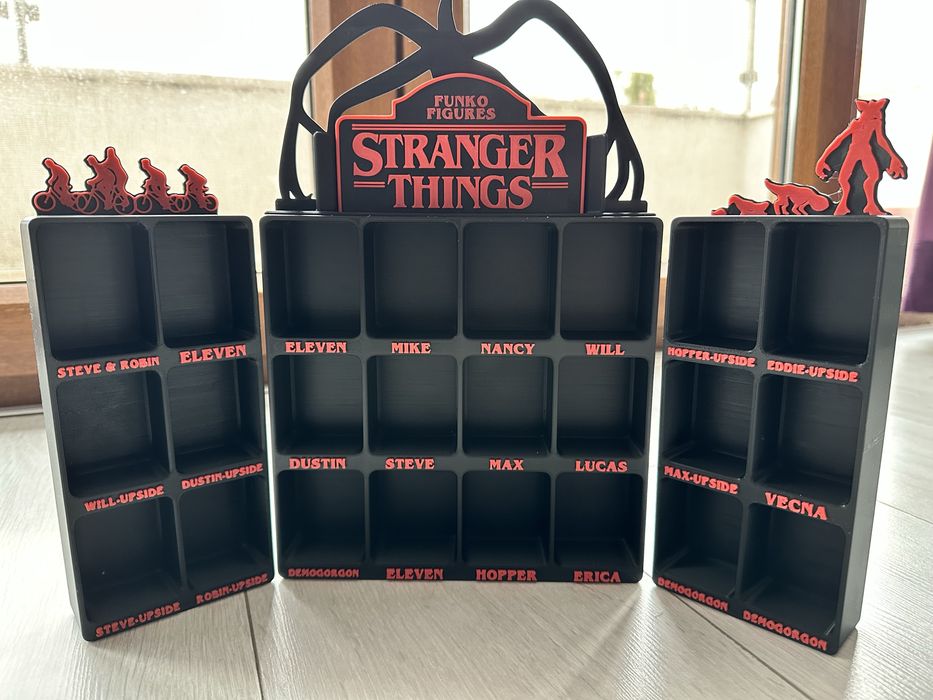 Поставка за фигурки от Stranger Things