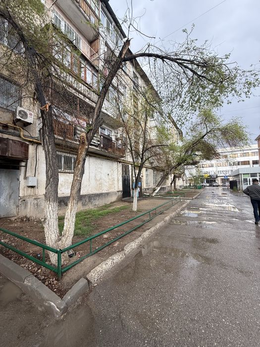 2 бөлмелі қала орталығында 4қабатта