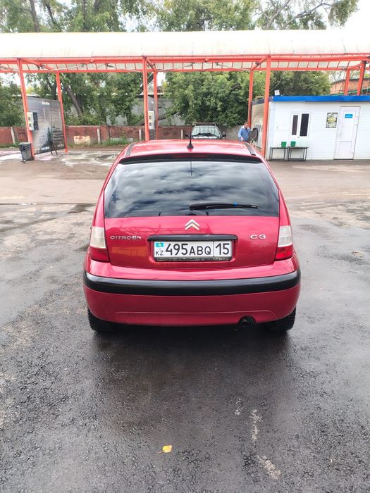 Автомобиль Ситроен