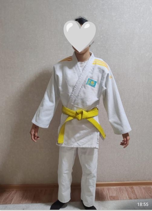 Продам кимано в отличном состоянии!