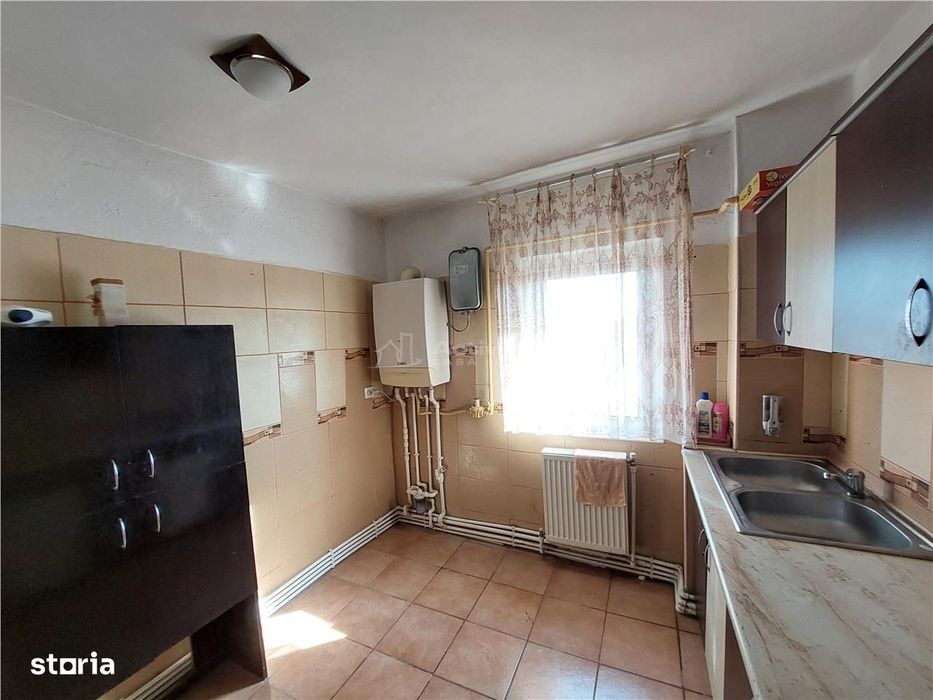 3 CAMERE, decomandat, 77 mp, boxa, Micro 3,Carrefour