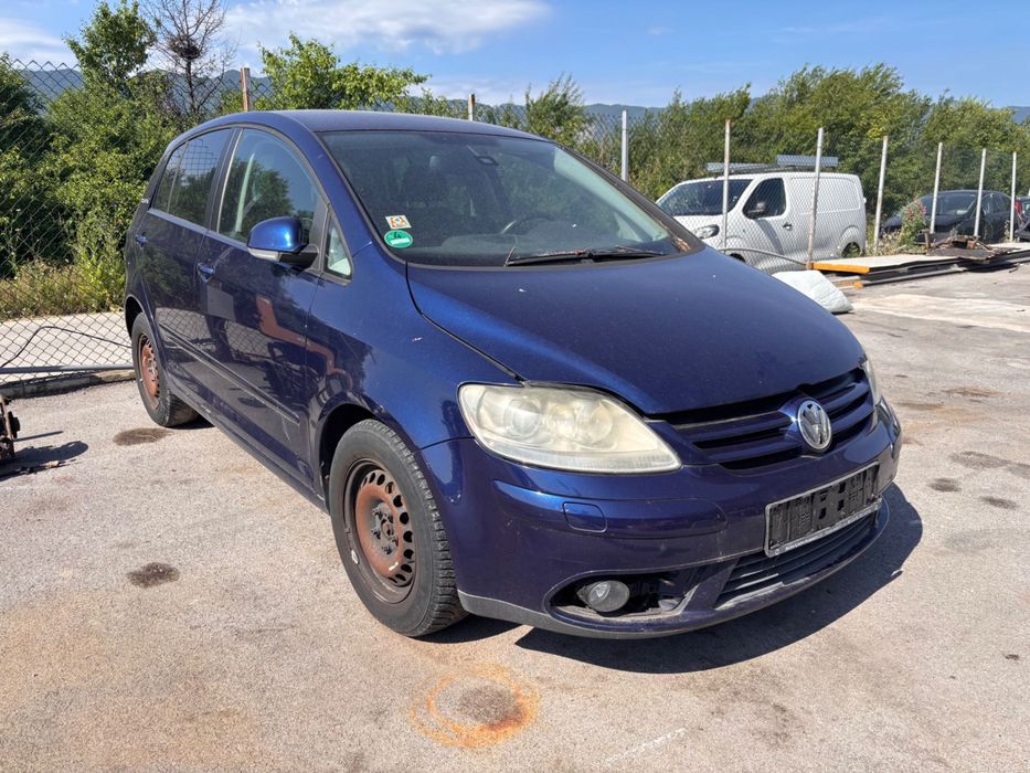 Volkswagen Golf Plus на части