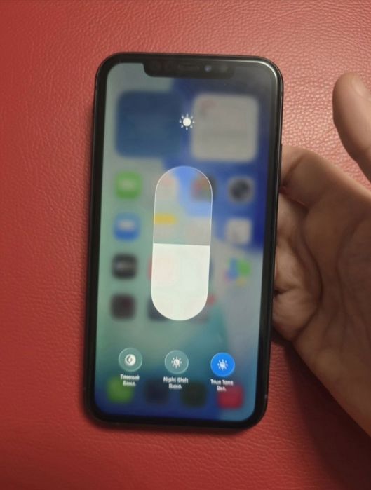 IPhone 11 продам