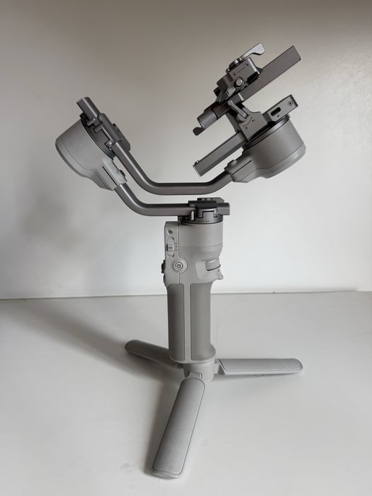 стабилизатор DJI RS 4 Mini Combo пълен комплект