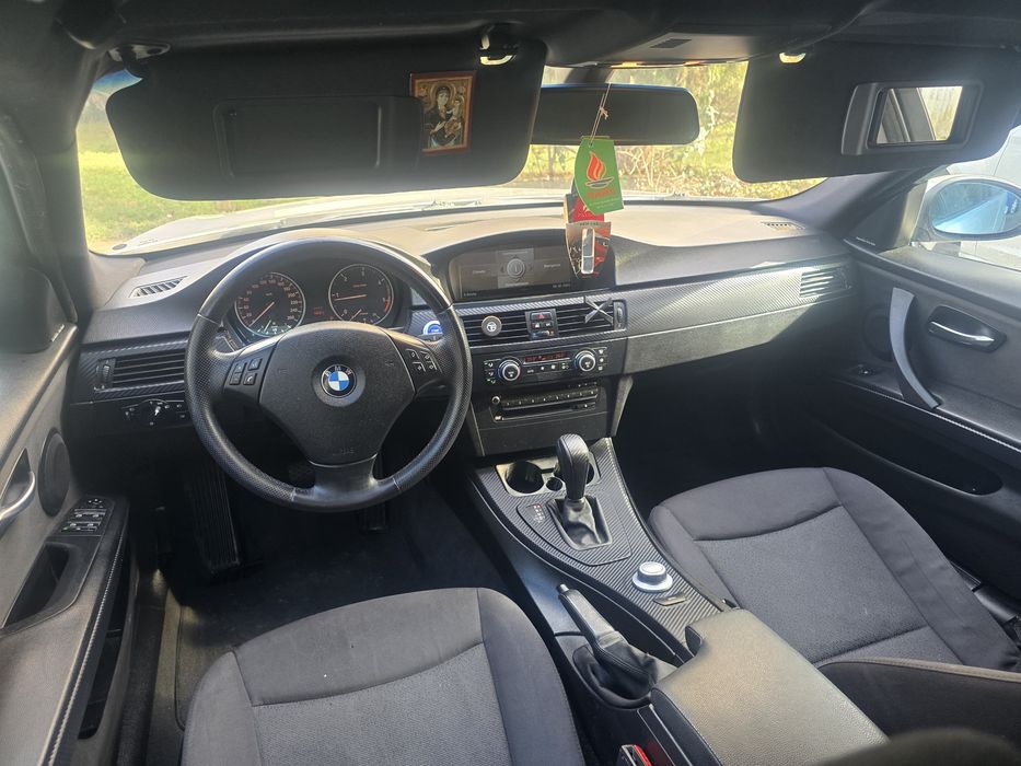Vand BMW E91 320D Automat (177 cai, 2008), impecabil.