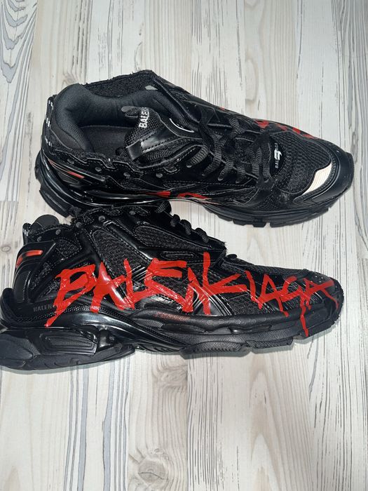 Balenciaga runner graffiti