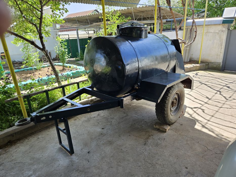 Бочка  для ВОДЫ  колёсах 900л/термос/620уе