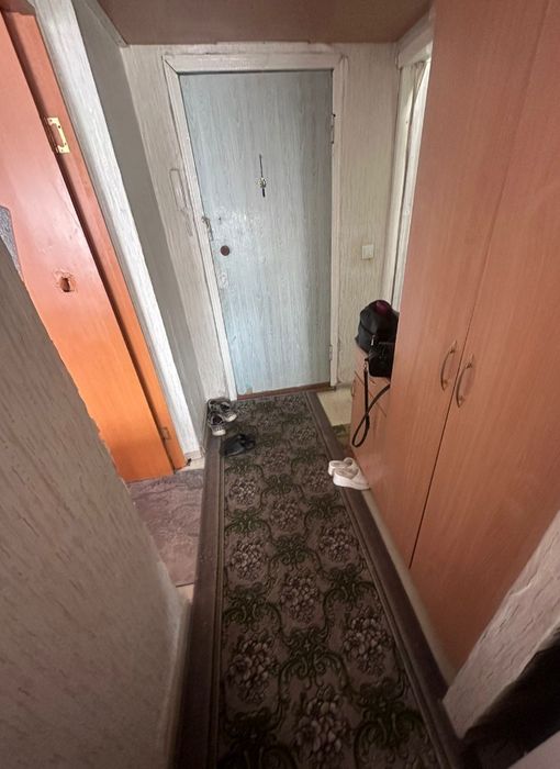 Срочно продам 1 ком на ДК