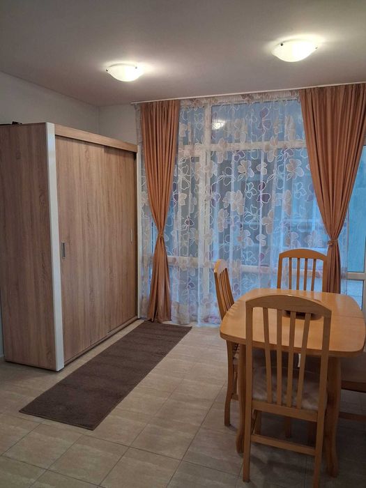 От собственика, голям с една спалня, Какао Бийч