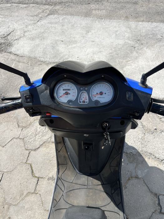 Продам скутер Li-fan lf50qt