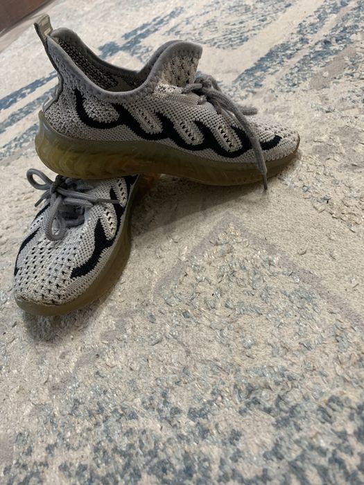 Продам кросовки