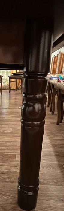 Продам стол в отличном состояний