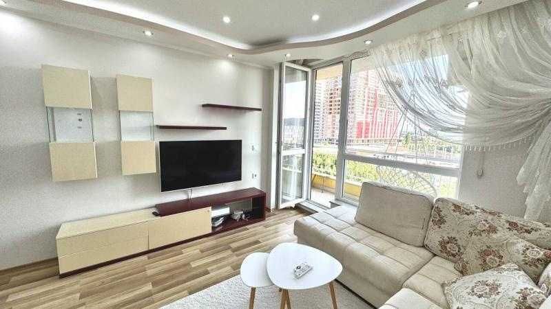 Дава се под наем Тристаен апартамент в Бургас, Славейков - 88 кв.м за 739.5 € - Снимка #3