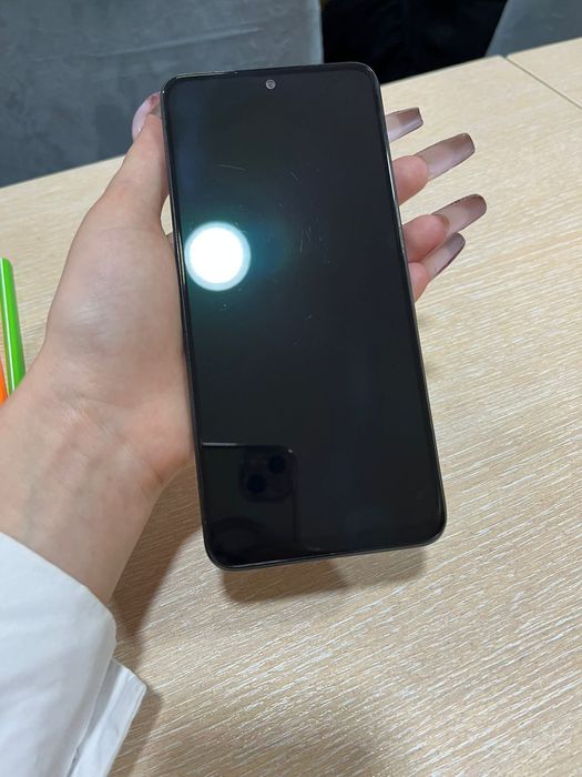 Продам редми нот 12 в отличном состоянии