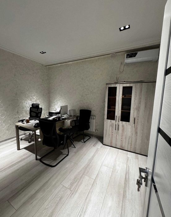 Аренда Офис на Яшнабадский район Первая линия