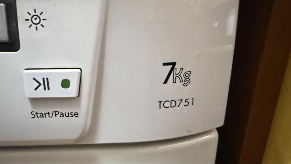Сушилния Ariston TCD-751