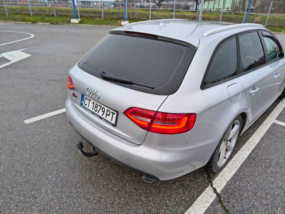 Продавам Ауди А4 Б8 3000 куб . 239 кс .2009 г